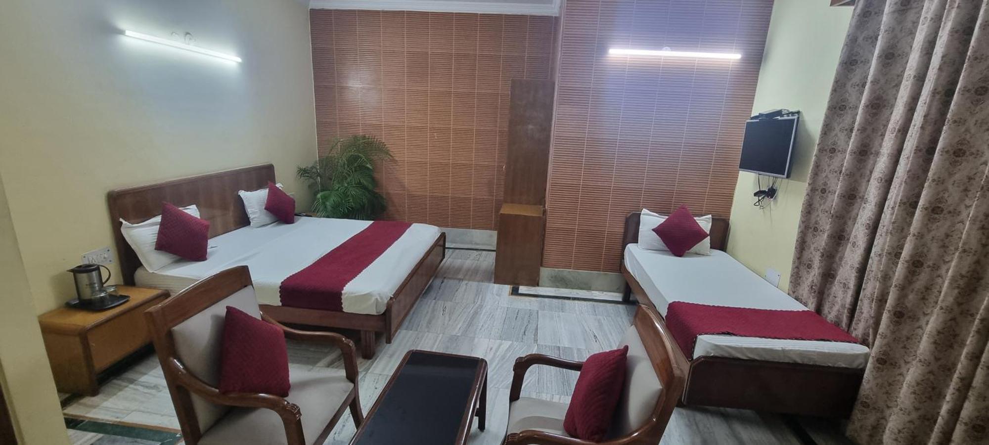 Hotel Har Ki Pauri By Around Stays Haridwār Exterior foto