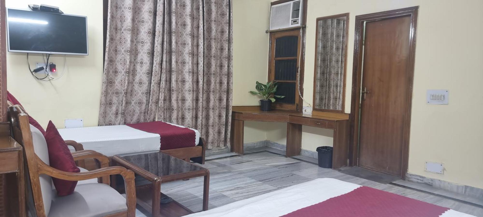 Hotel Har Ki Pauri By Around Stays Haridwār Exterior foto